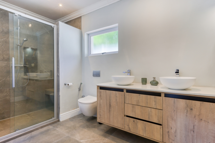 3 Bedroom Property for Sale in Kirstenhof Western Cape